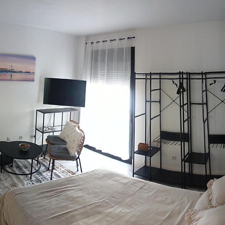 Estudio Centro Malaga Terraza Y Barbacoa المظهر الخارجي الصورة